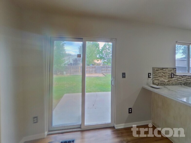 Building Photo - 1028 Oriole Cir