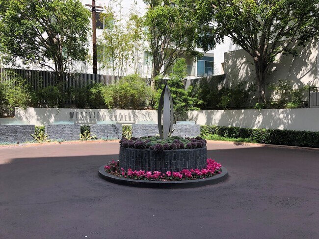 Primary Photo - 1155 N La Cienega Blvd