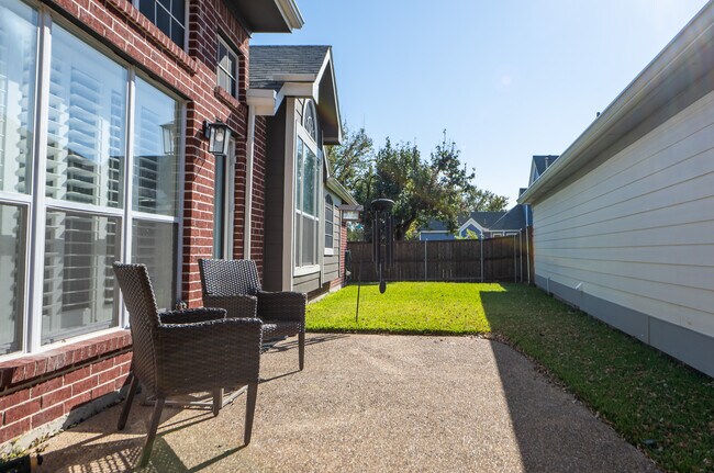 Building Photo - 1814 Morning Glory