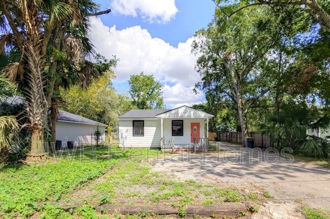 Primary Photo - 3535 Rosselle St