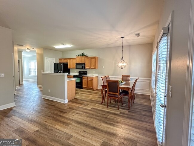 Building Photo - 2046 Barberry Dr