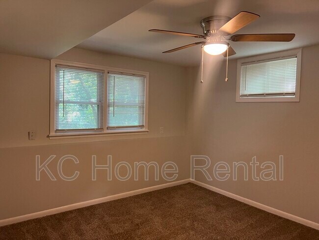 Building Photo - 506 Santa Fe St