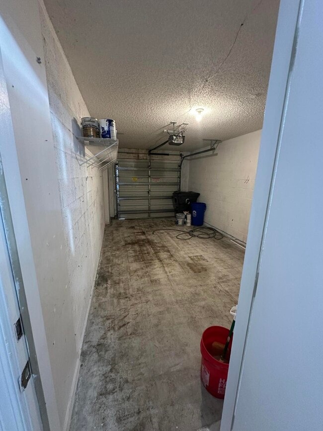 Building Photo - 6856 Mill Brook Pl