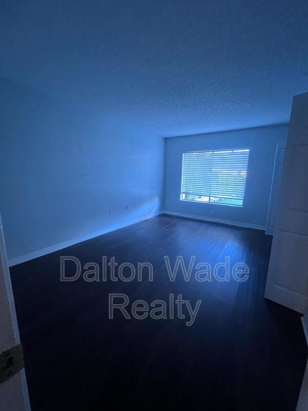 Building Photo - 2095 Sunset Point Rd