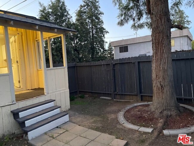 Building Photo - 1608 E St