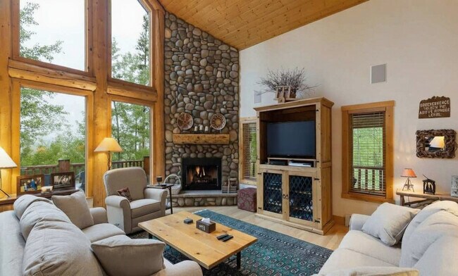 Building Photo - 929 American Way