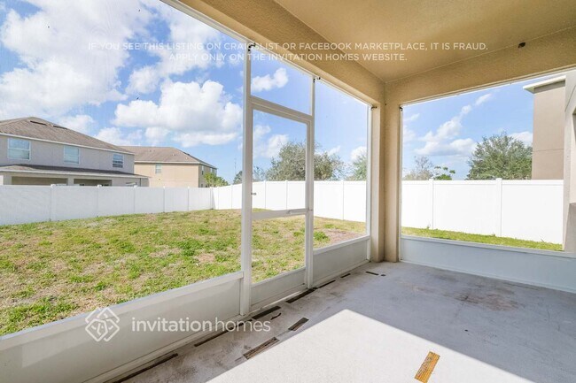 Building Photo - 1808 Oak Pond St