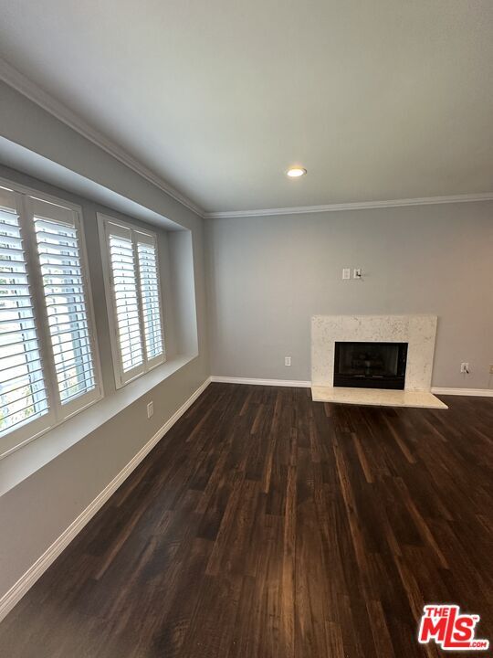 Building Photo - 1232 W 141st St