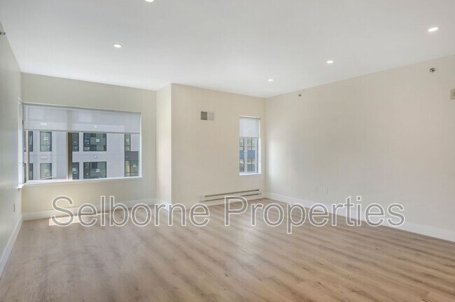 Building Photo - 1401 Jackson St