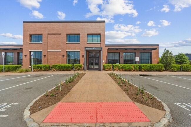 Building Photo - 500 Willow St