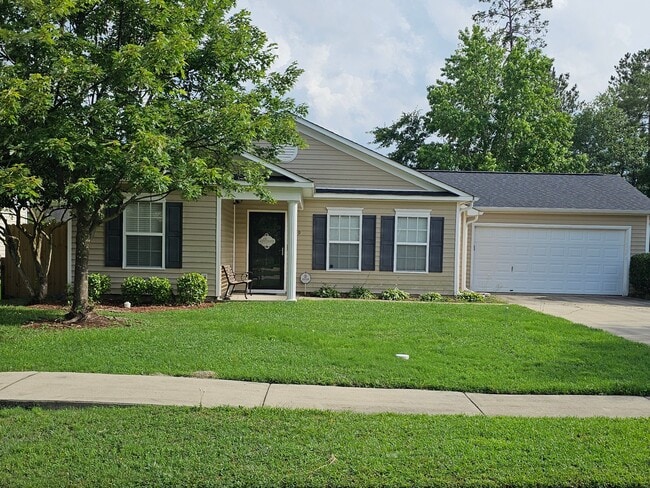 Building Photo - 109 Hardwood Dr