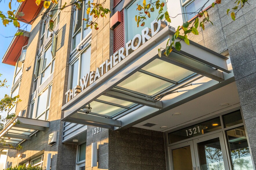 Building Photo - The Weatherford