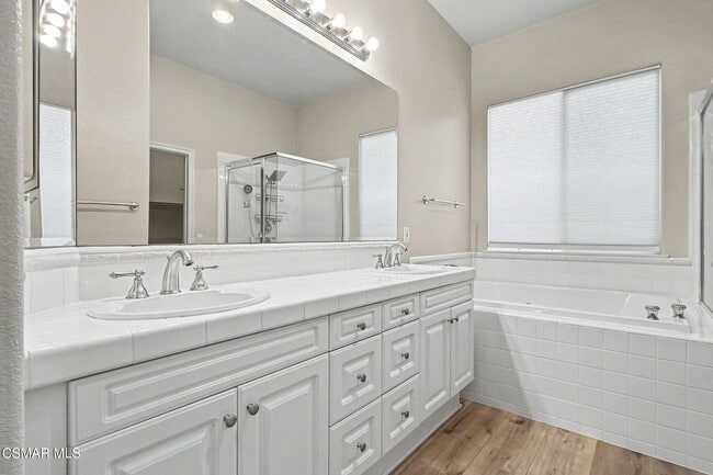 Building Photo - 4614 Via Del Rancho