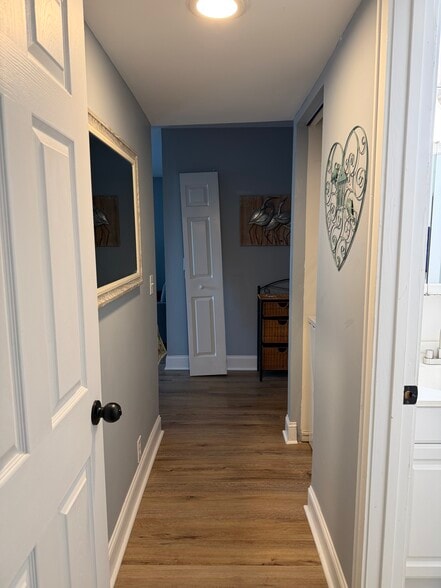 Building Photo - 1025 Plantation Dr W