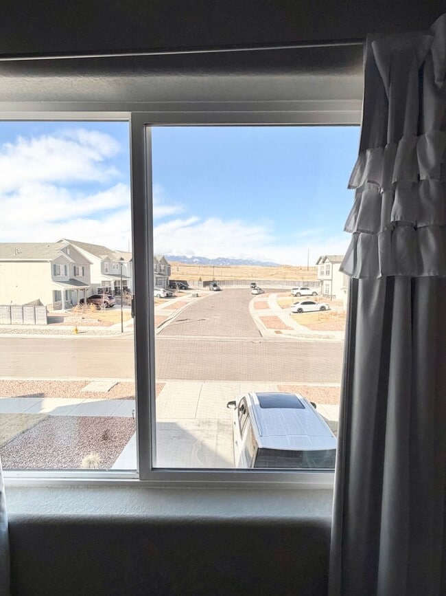 Building Photo - Like New Home for Rent on Truscott!