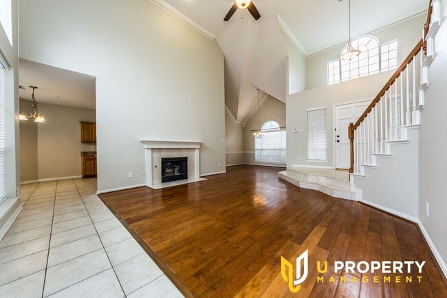Building Photo - Great location, nice community! Make it yo...