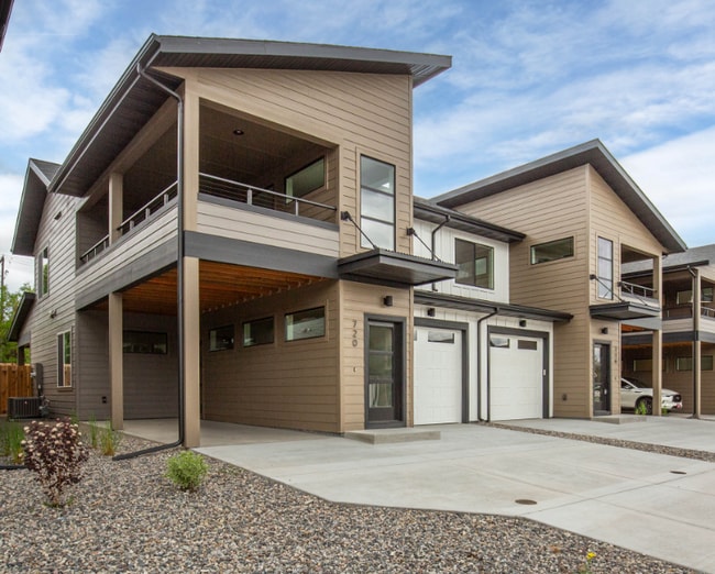 Building Photo - 716 Rogers Wy