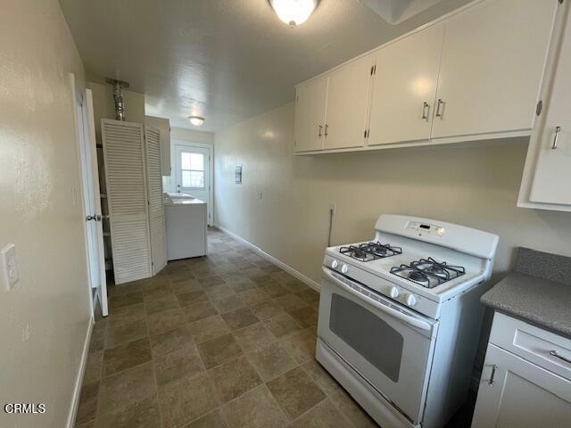Building Photo - 451 S Evergreen Dr