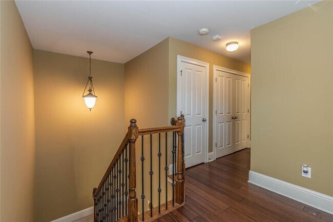 Building Photo - 5253 Campion Way