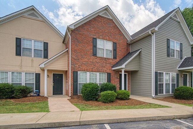 Building Photo - Charming 2 BR, 2.5 BA, 2-Story Townhome for Rent in Greer, NO APPLICATION FEE if APPROVED