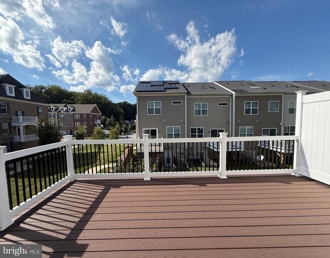 Building Photo - 4721 Six Forks Dr