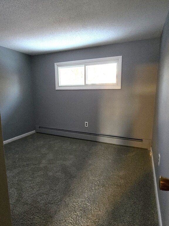 Building Photo - 19 Chapman Ave