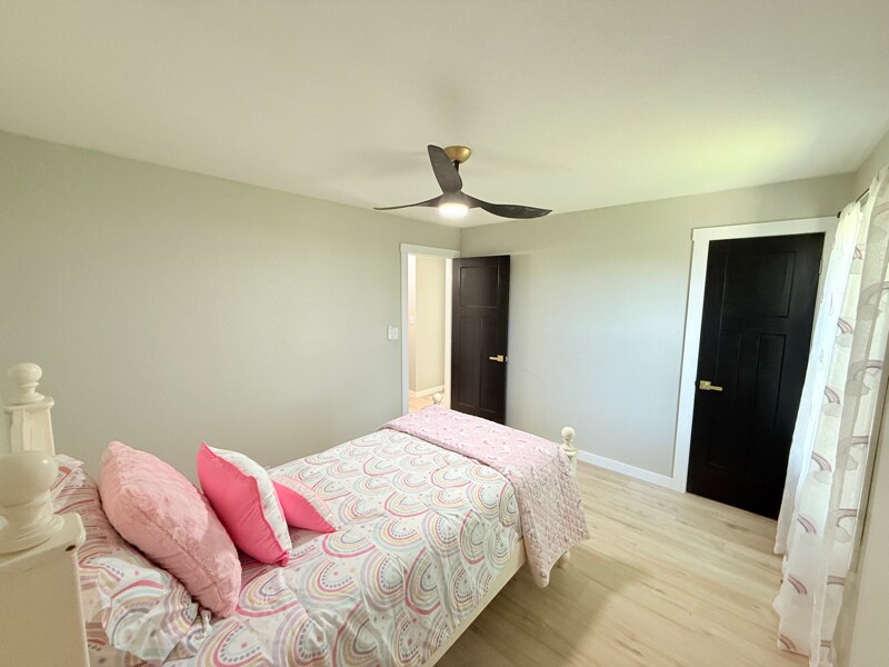 Building Photo - 1413 Bryan St