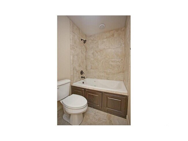 Building Photo - Clean and fresh near Washington Regional Hospital and the Bike Trail! To schedule your own showin...