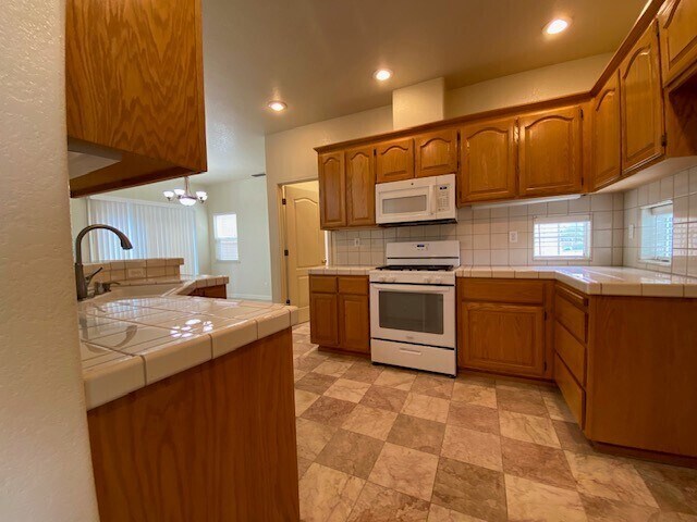 Building Photo - Beautiful home for rent in Canyon Falls in Folsom!