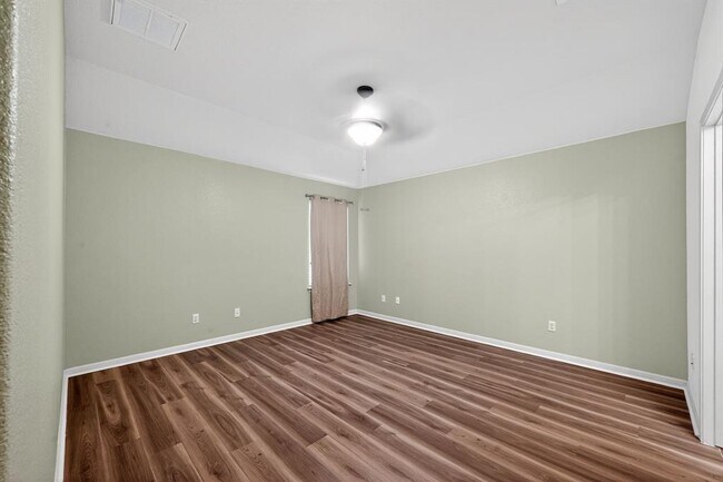 Building Photo - 13237 Pine Needle St