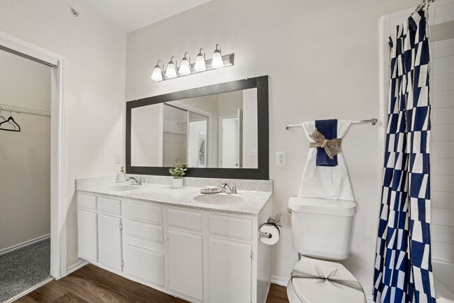 Building Photo - 3150 S Garrison Rd