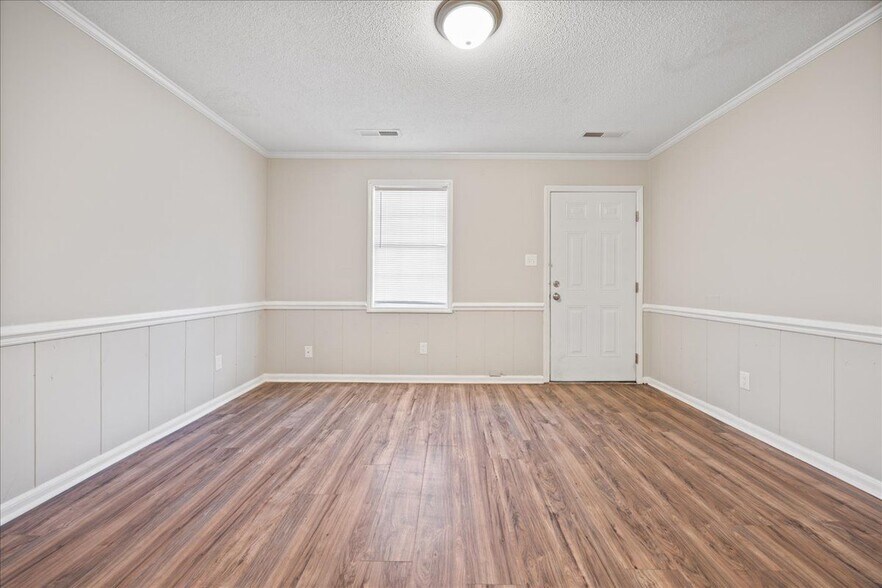 Building Photo - 1601 Betz St