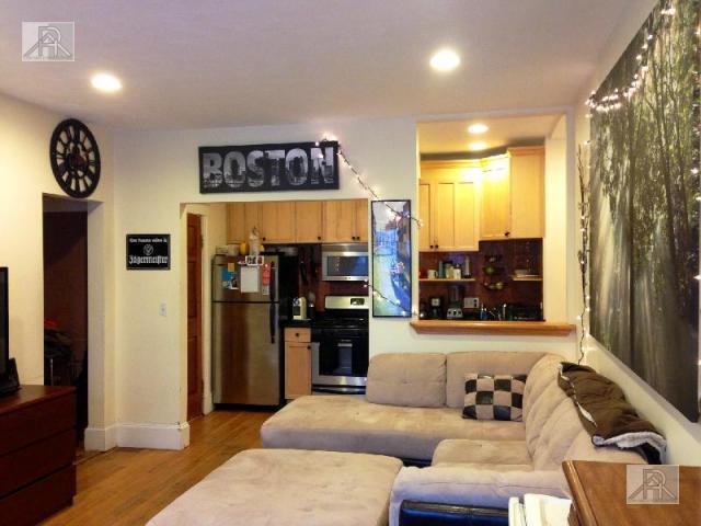 Building Photo - 4 bedroom in Brookline MA 02446