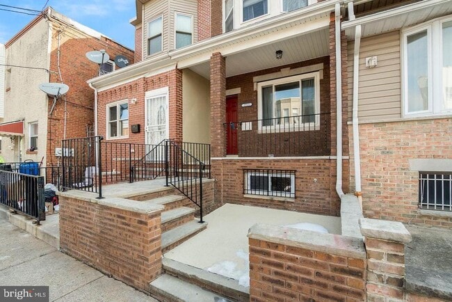 Building Photo - 2513 S Percy St