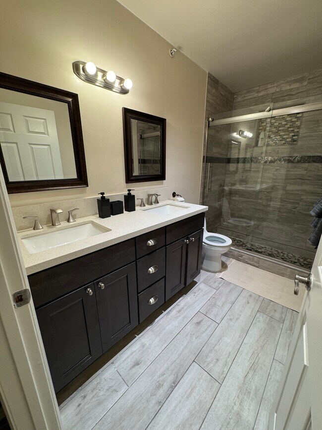 Building Photo - 3935 Inglewood Blvd