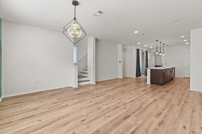 Building Photo - 1205 Calle Seabass