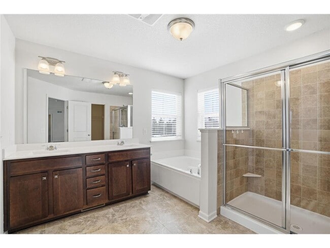 Building Photo - 5610 Xene Ln N