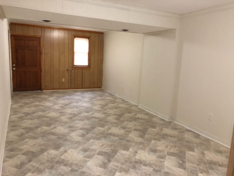 Building Photo - 610 Lemoine Ln