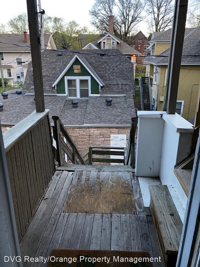 Building Photo - 417 N 49th St