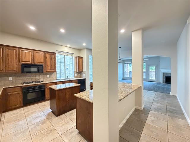 Building Photo - 1141 Dayton Dr