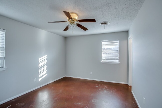 Building Photo - Unique Home With Lots of Flair Located In ...