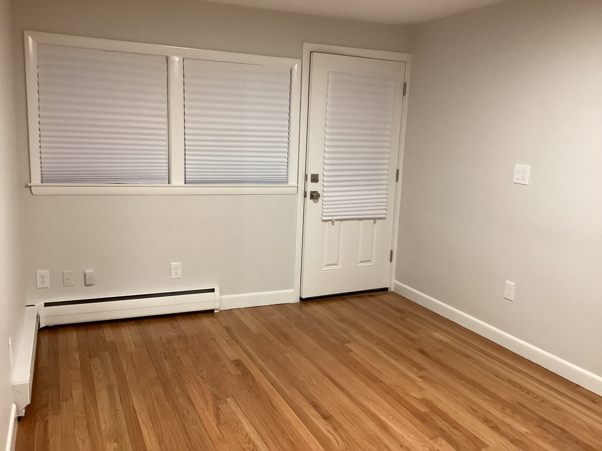 Living room - 296 Lynn St