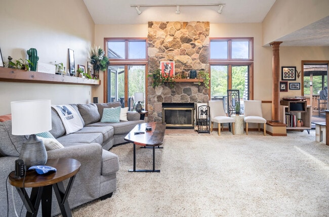 Primary Photo - 9740 Purcell Hill Rd