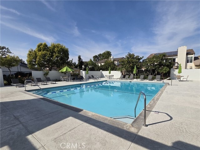 Building Photo - 11 Meadowsweet Way