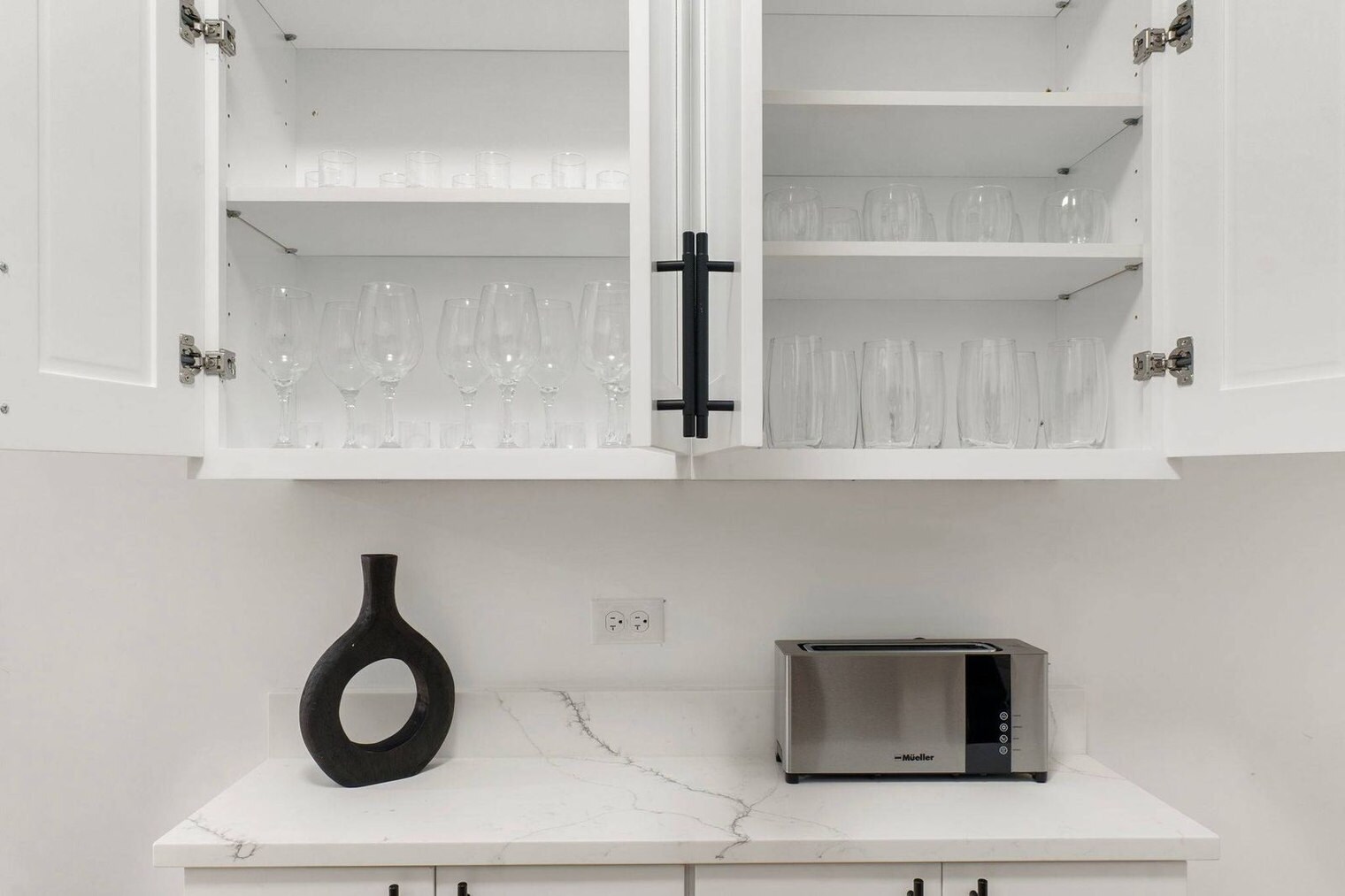 Building Photo - 618 W Patterson Ave