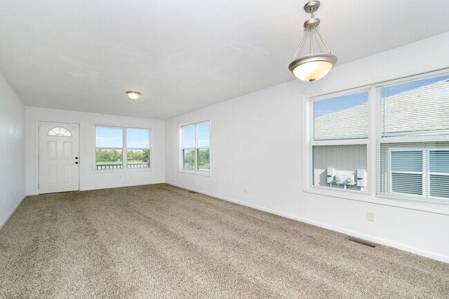 Building Photo - Half Off the First Month's Rent