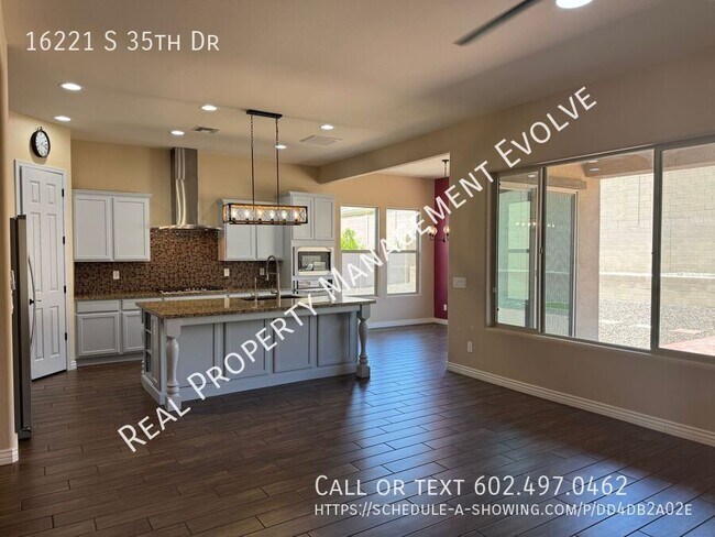Building Photo - 16221 S 35th Dr