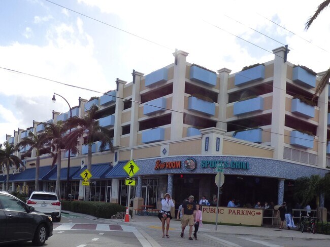 Building Photo - 2060 NE 1st St