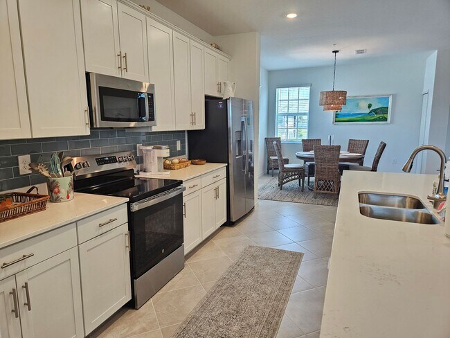 Building Photo - 12665 Radiance Ct