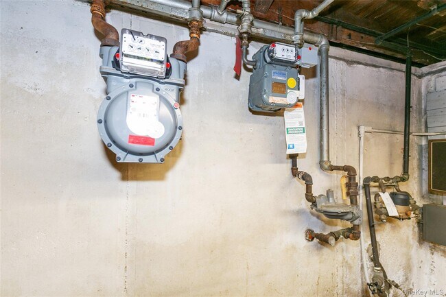 Building Photo - 82-51 257th St